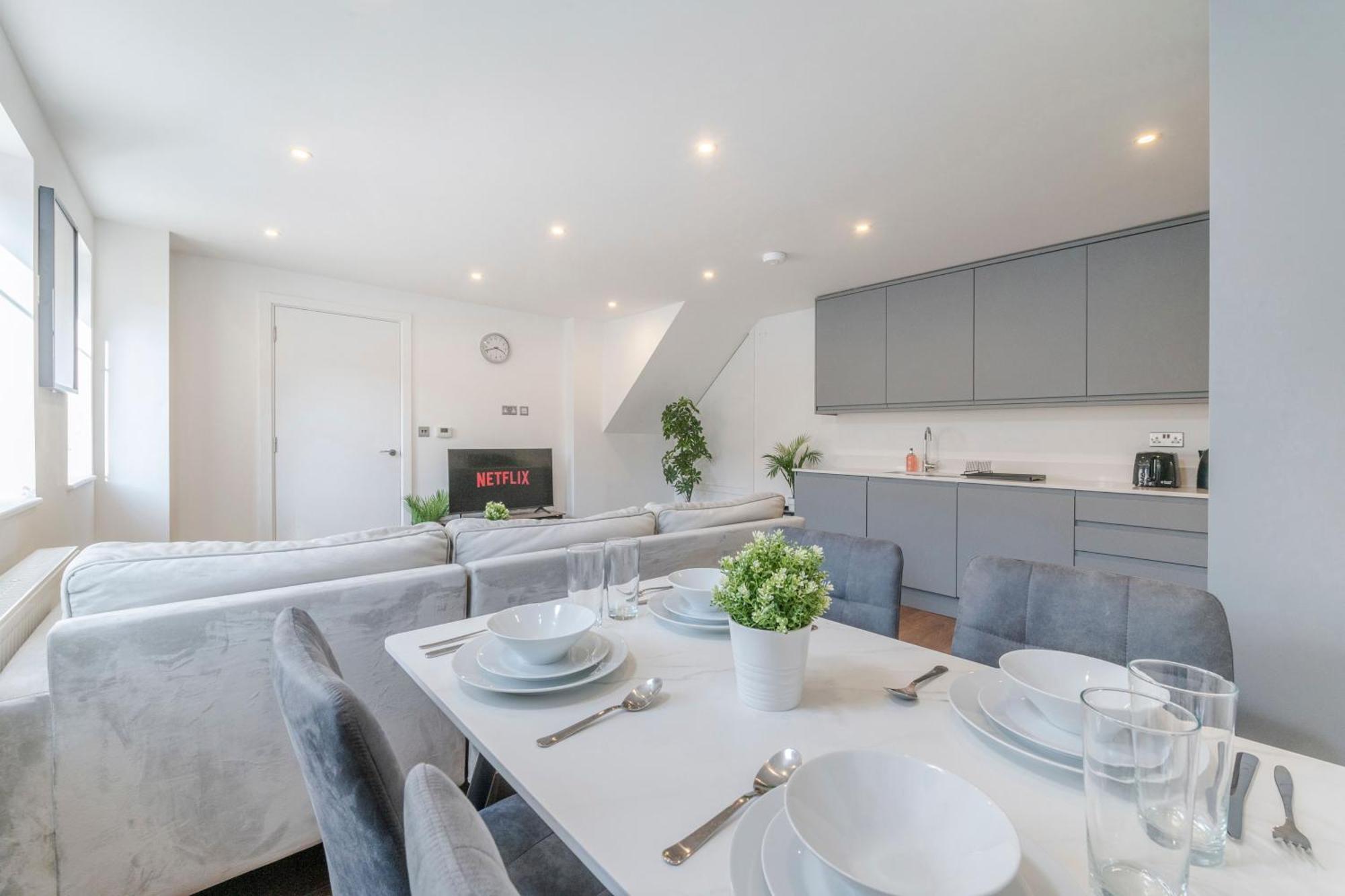 Modern London Home - 2 Bedrooms 2 Bath - Battersea, Vauxhall & Nine Elms Station Εξωτερικό φωτογραφία